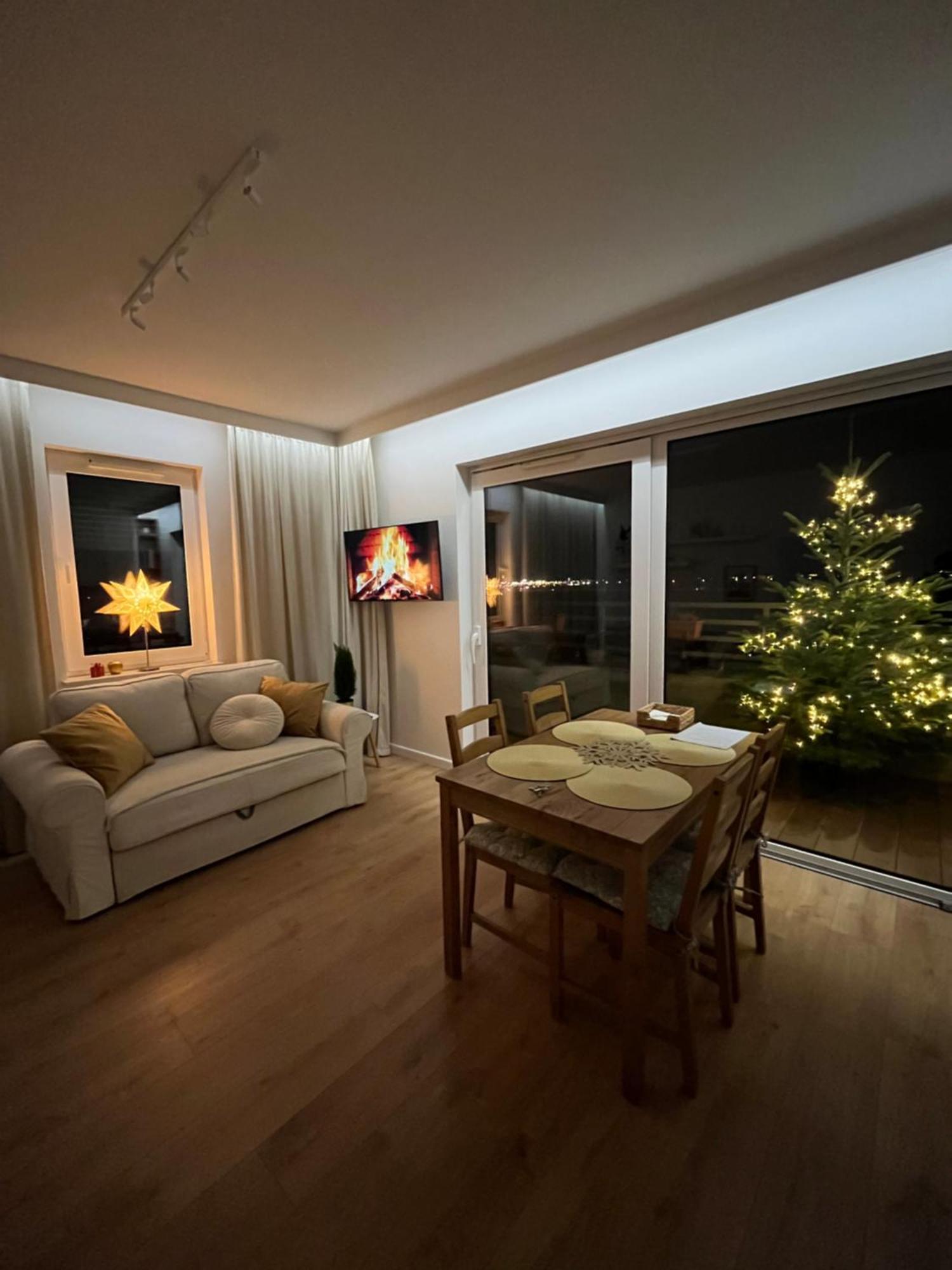 Apartament Nowe Ogrody เลชโน ภายนอก รูปภาพ